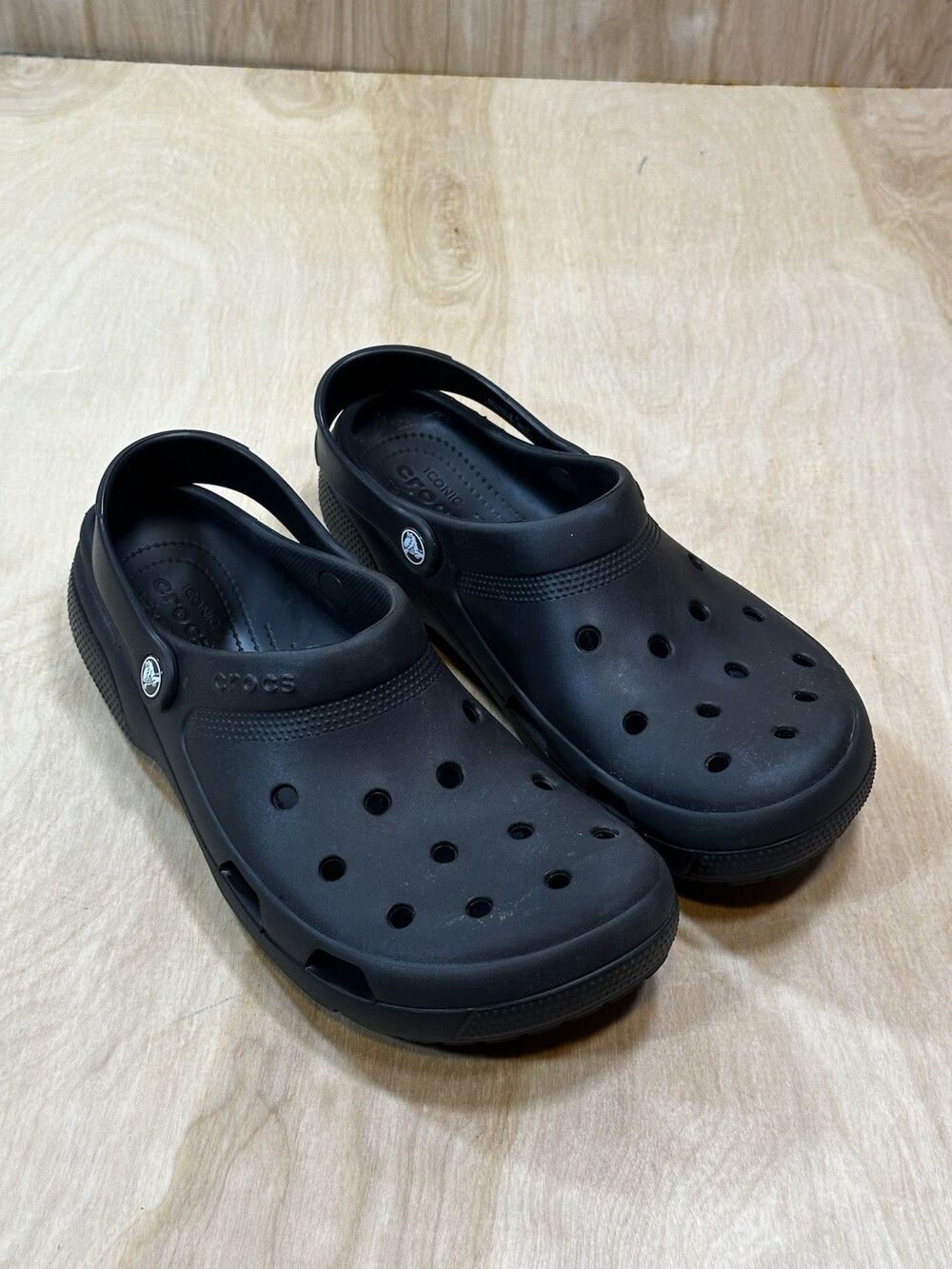 Crocs Clogs Men's Size 11 - Black